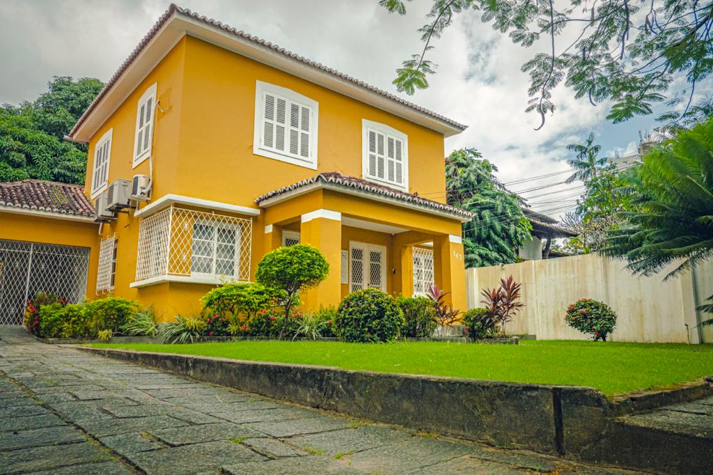 Casa Comercial a Venda na Madalena Recife 13 cômodos 12 vagas