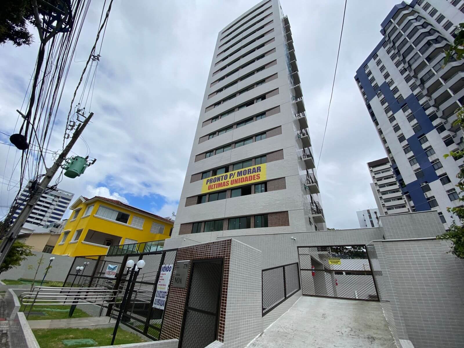 Apartamento à Venda nas Graças Noa