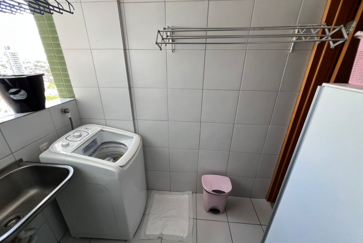 Apartamento à Venda no Prado 3 Quartos no Edf Rio Parintins