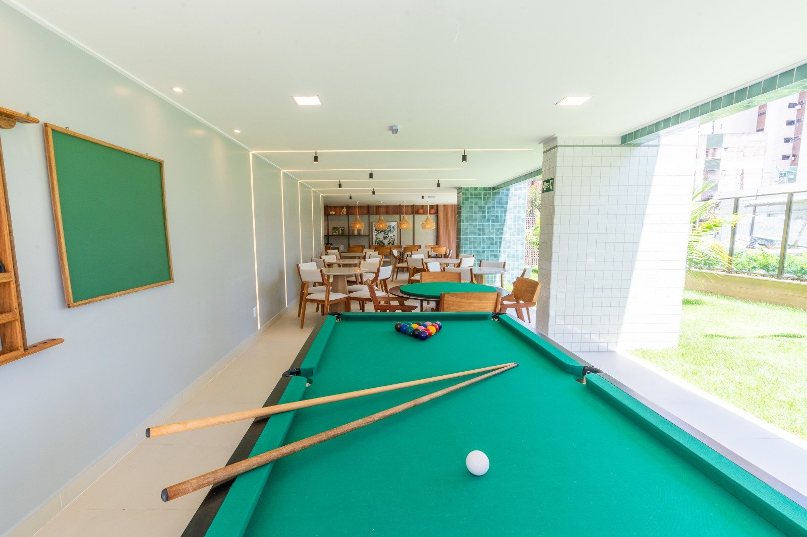 Apartamento à Venda no Candeias Prince Beach Home