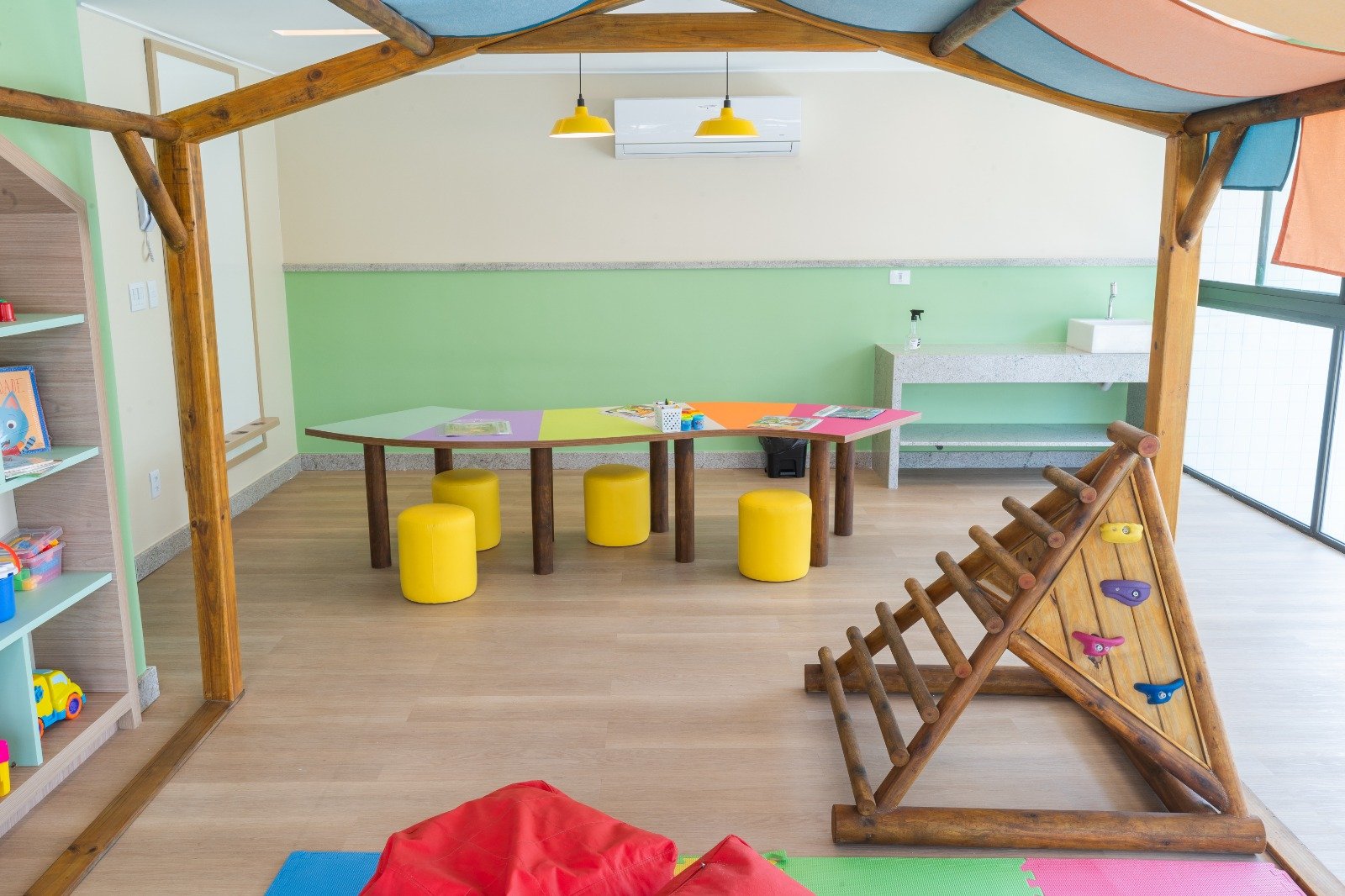 Apartamento à Venda no Candeias Prince Beach Home