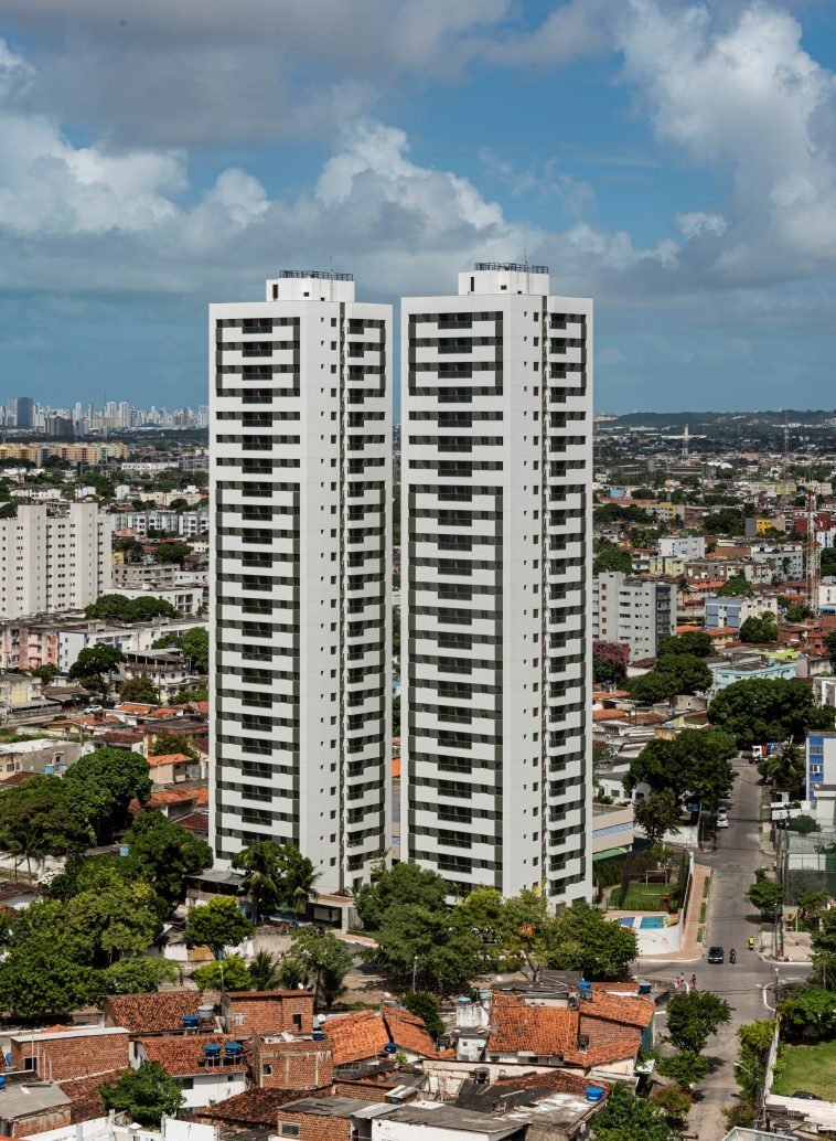 Apartamento a Venda no Cordeiro Nina e Nara