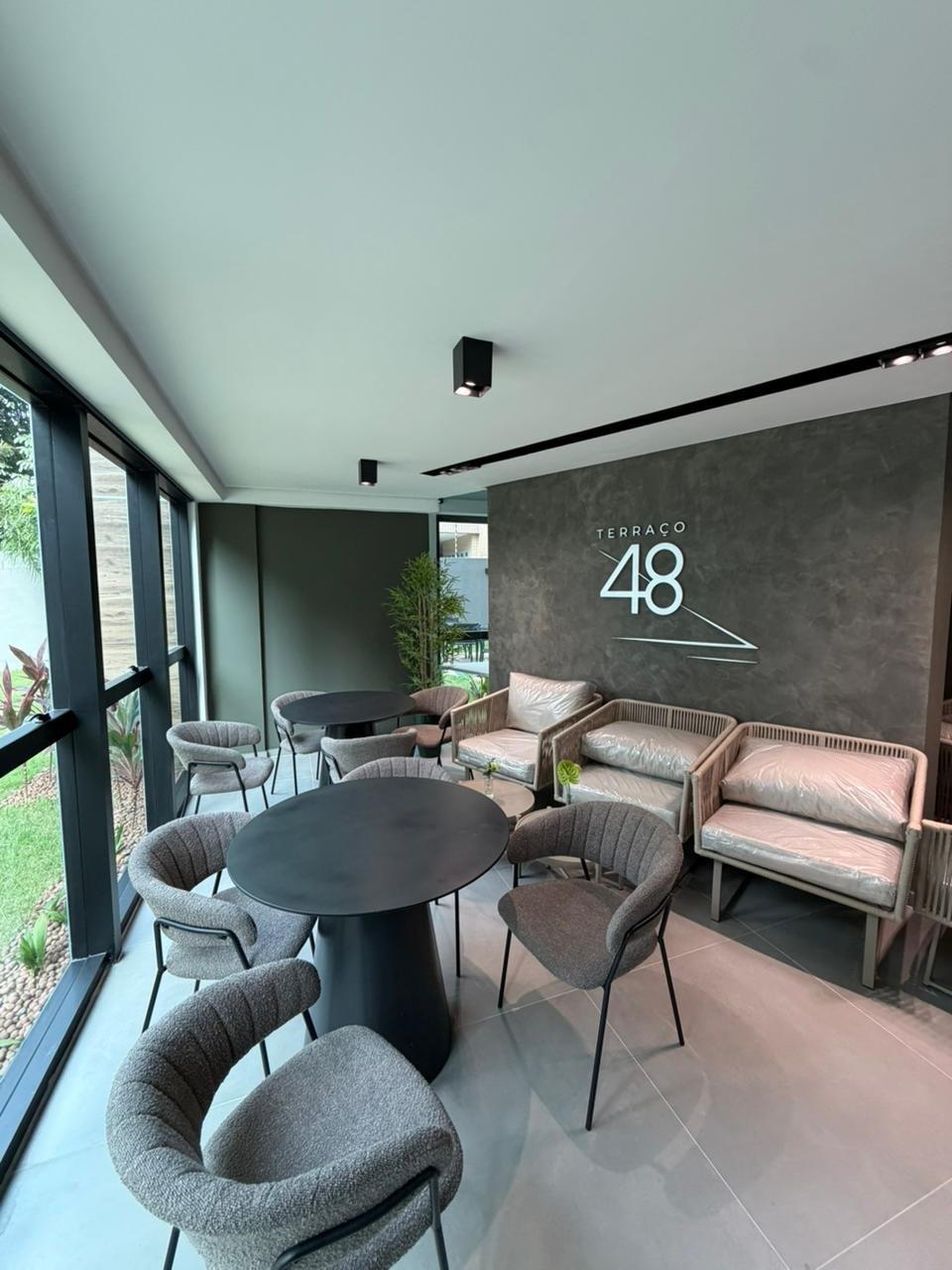 Flat a Venda no Espinheiro Terraço 48